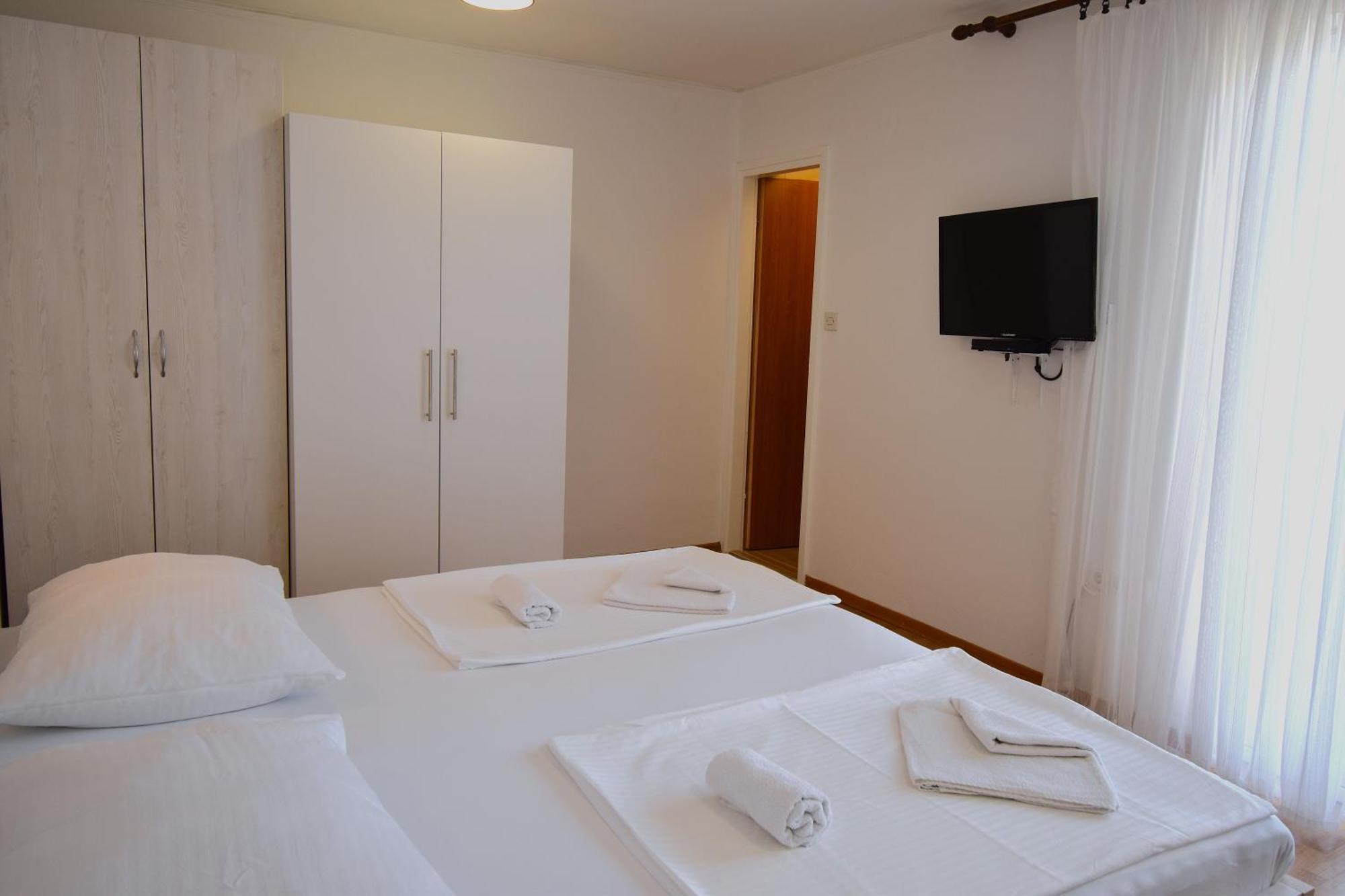 Guest House Sandra Rab Town Exteriér fotografie